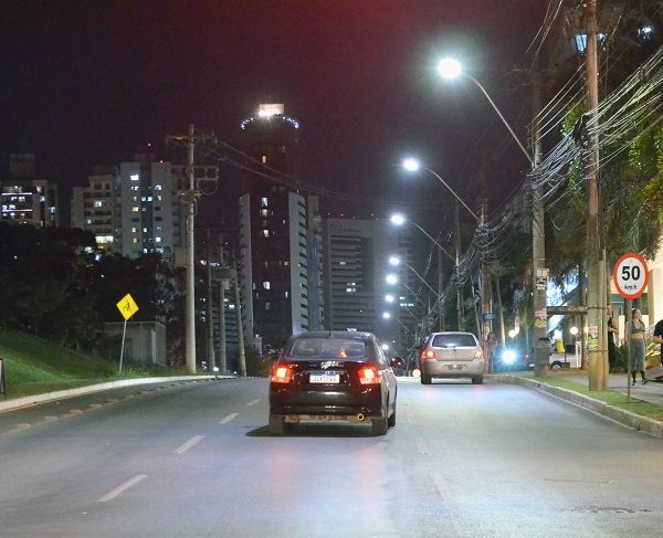 Iluminação de LED em Águas Claras