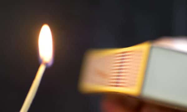Homem incendiou roupas em seu apartamento