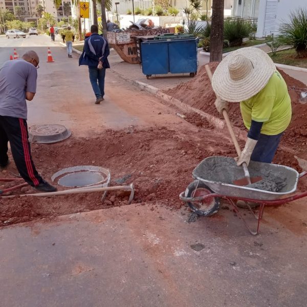 Novacap realiza manutenção para melhorar drenagem em Águas Claras