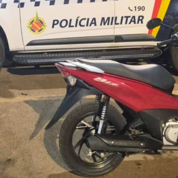 Motocicleta furtada é recuperada pelo GOT durante bloqueio em Águas Claras