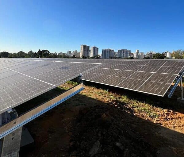 Usina em Águas Claras impulsiona Brasília à liderança em energia solar