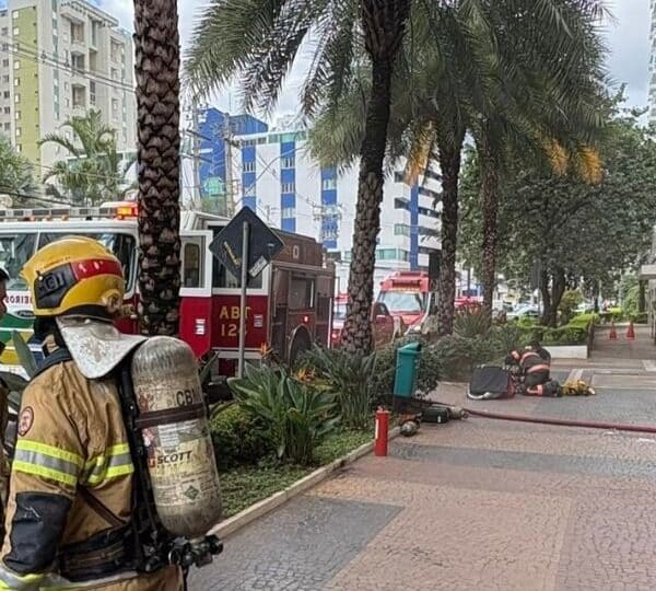 Princípio de incêndio mobiliza bombeiros em loja de Águas Claras