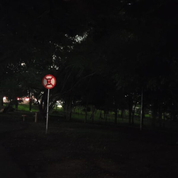 Parque de Águas Claras fica às escuras e preocupa frequentadores