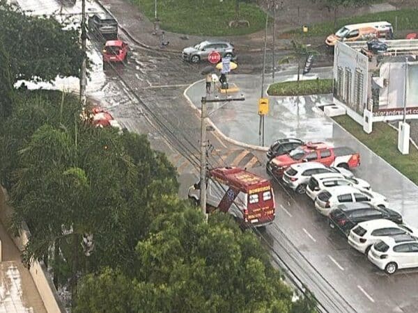 Substância tóxica mobiliza bombeiros em condomínio de Águas Claras