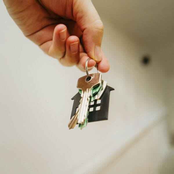 Moradores relatam dificuldades com a Neoenergia para ligar energia em imóveis recém-entregues em Águas Claras
