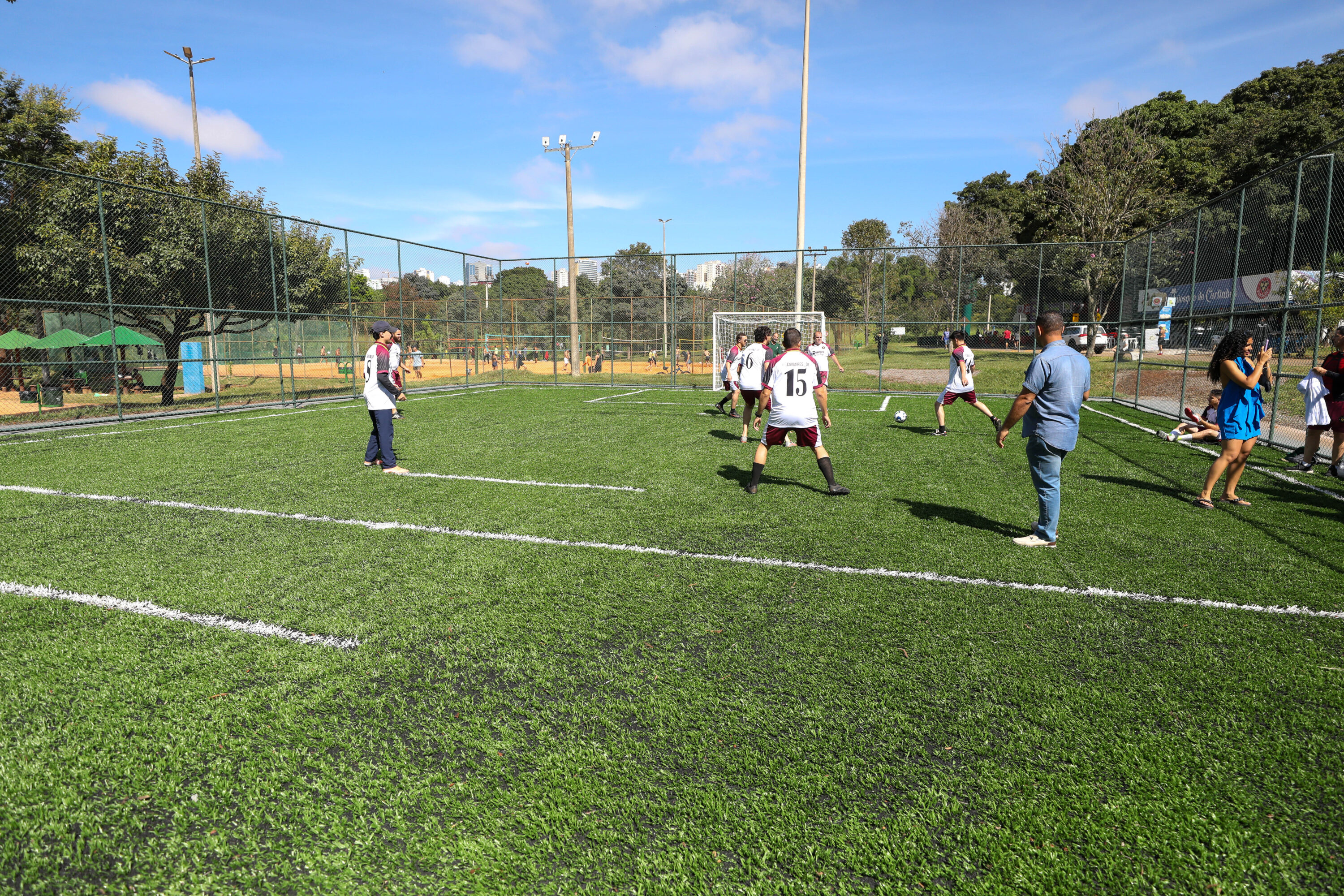 Campo society do Parque de Águas Claras é reinaugurado após reforma de R$ 570 mil