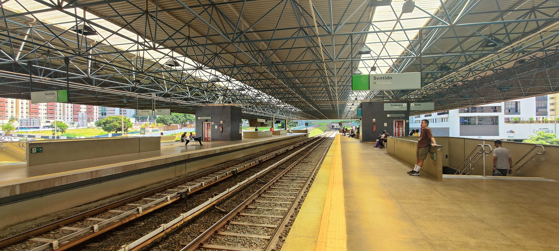 Tempo de espera no Metrô-DF vira alvo de reclamações de passageiros