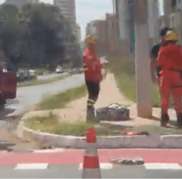 Motociclista fica ferido após colisão com carro em Águas Claras